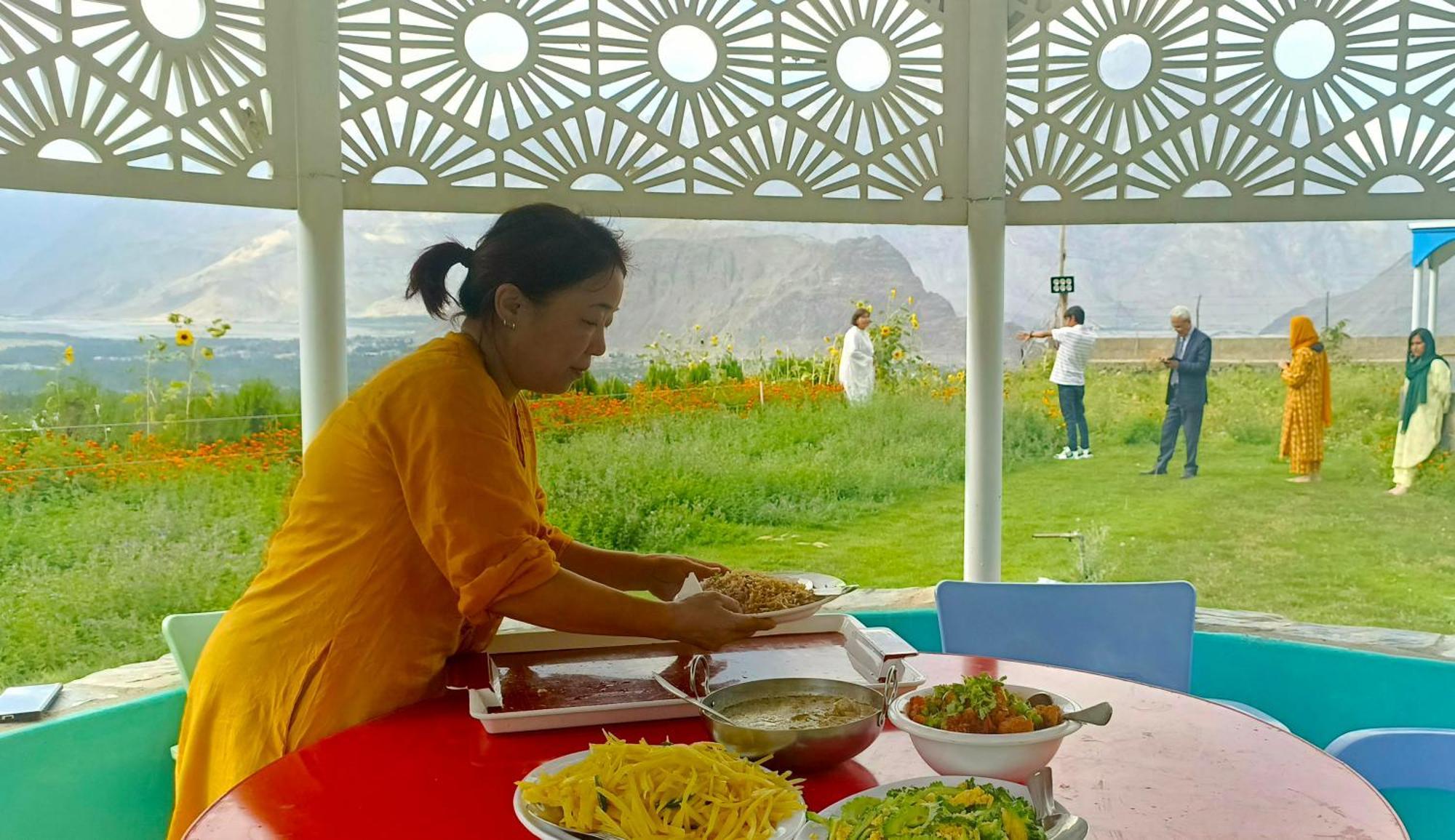 Hotel Mountain Lodge Skardu Buitenkant foto