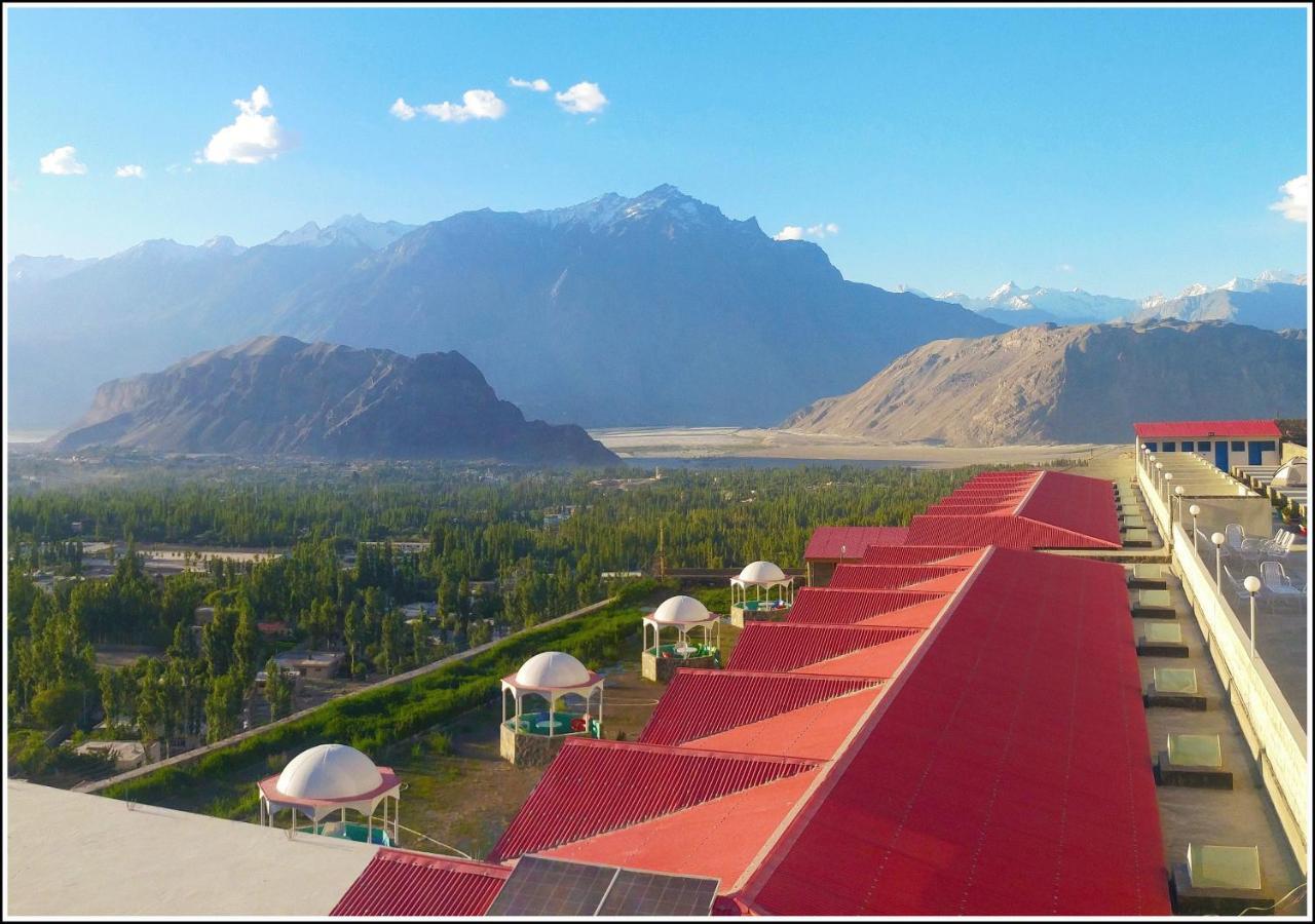 Hotel Mountain Lodge Skardu Buitenkant foto